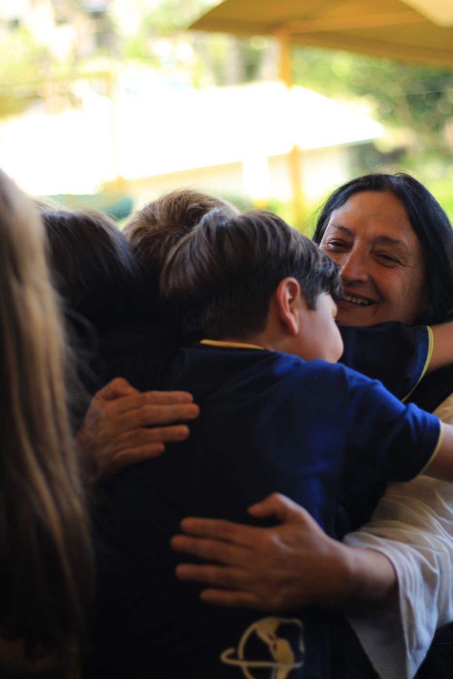 Homenagem dos alunos do 1º e 2º ano às professoras no Dia dos Professores no Colégio Global