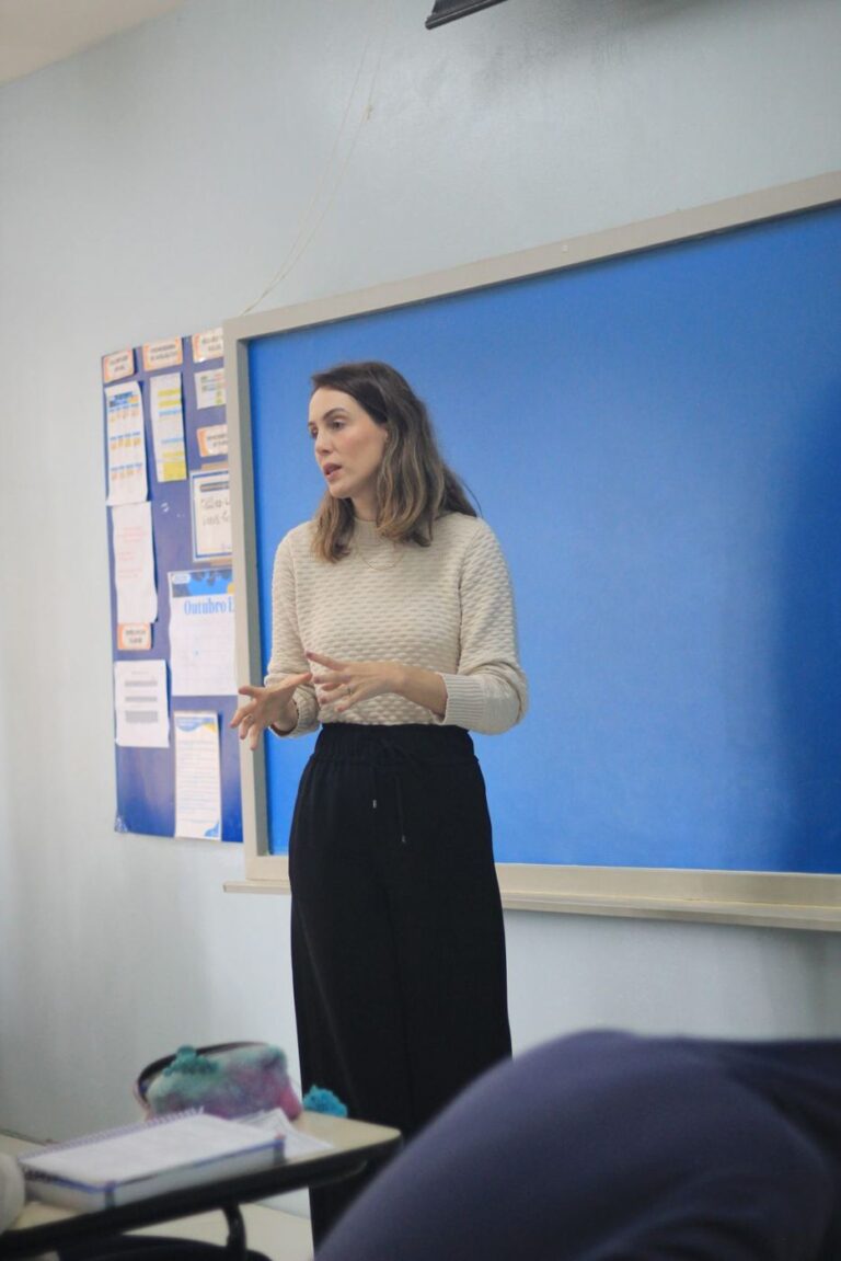 Palestra da promotora Dra. Gabriela Arenhart para o Terceirão do Colégio Global